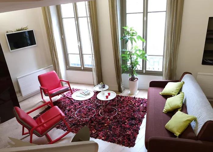Beautiful duplex in the center of Paris